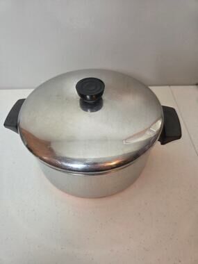 Revere Ware Copper Bottom 4 1/2 Quart Stockpot with Lid Stainless Steel 1801